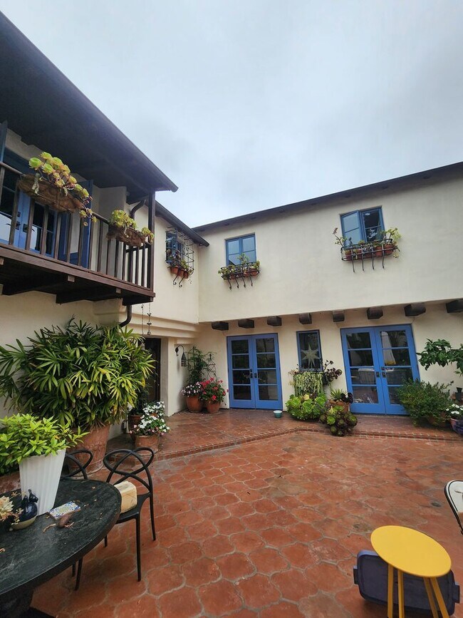 Building Photo - Your Own World in La Jolla! - One-Of-A-Kin...