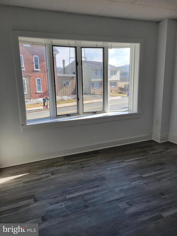 Building Photo - 1801 S Main St