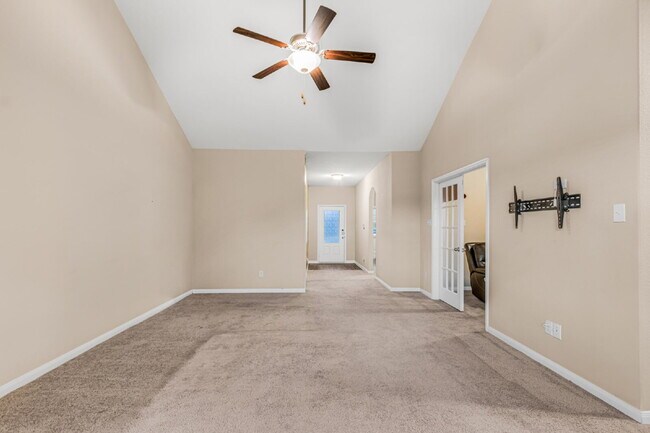 Building Photo - Single family Home in Princeton