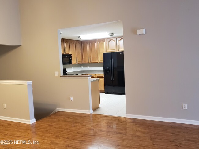 Building Photo - 8204 White Falls Blvd