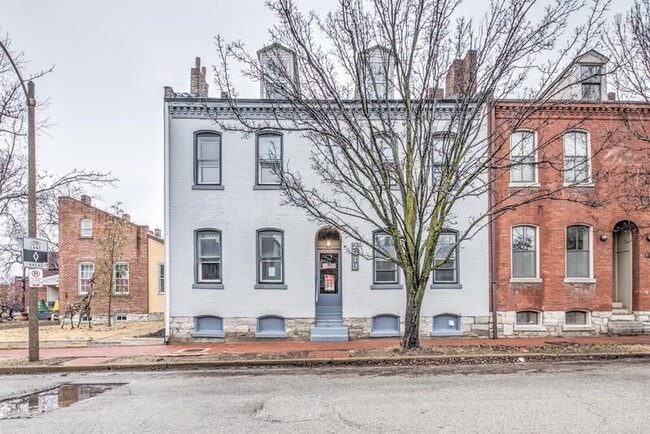 Building Photo - 2013 S 11th St