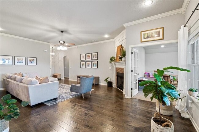 Building Photo - 711 Tamarron Dr
