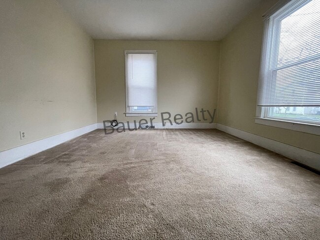 Building Photo - Affordable 3 Bedroom Home