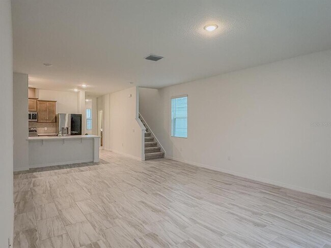 Building Photo - 438 Marion Lp