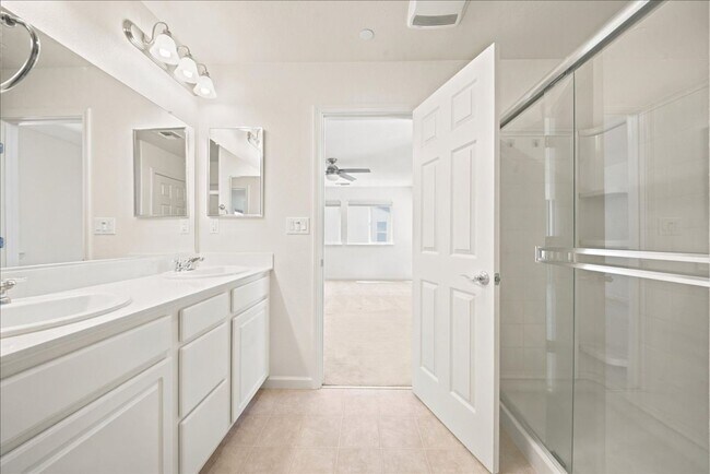 Building Photo - 15 Bannock Glen Pl