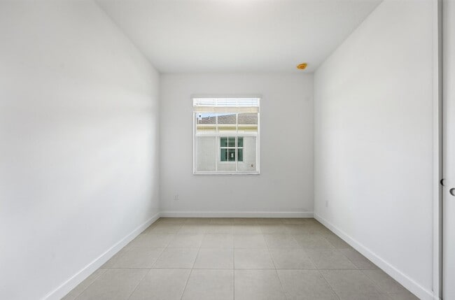 Building Photo - 3735 Harborside Ave