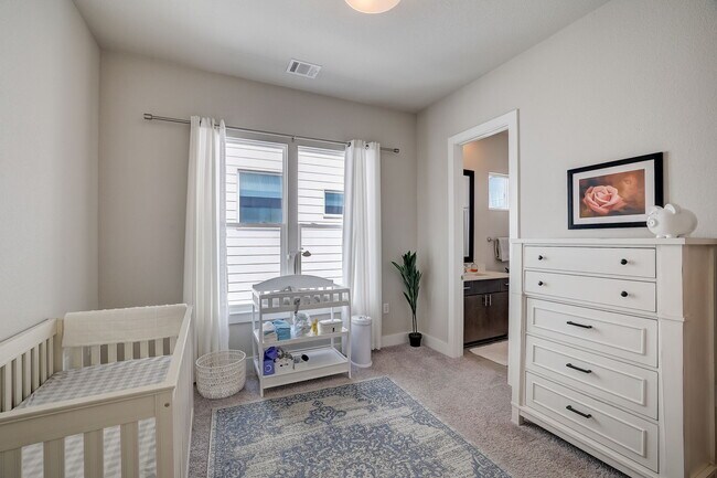 Building Photo - 6205 Seville Dr