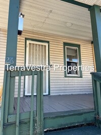 Building Photo - 3 Bed Single Family in Paulsboro! Eligible...