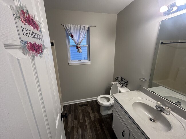 Building Photo - 1302 Sharptail Trail