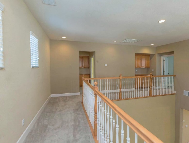 Building Photo - 2168 Mornington Ln