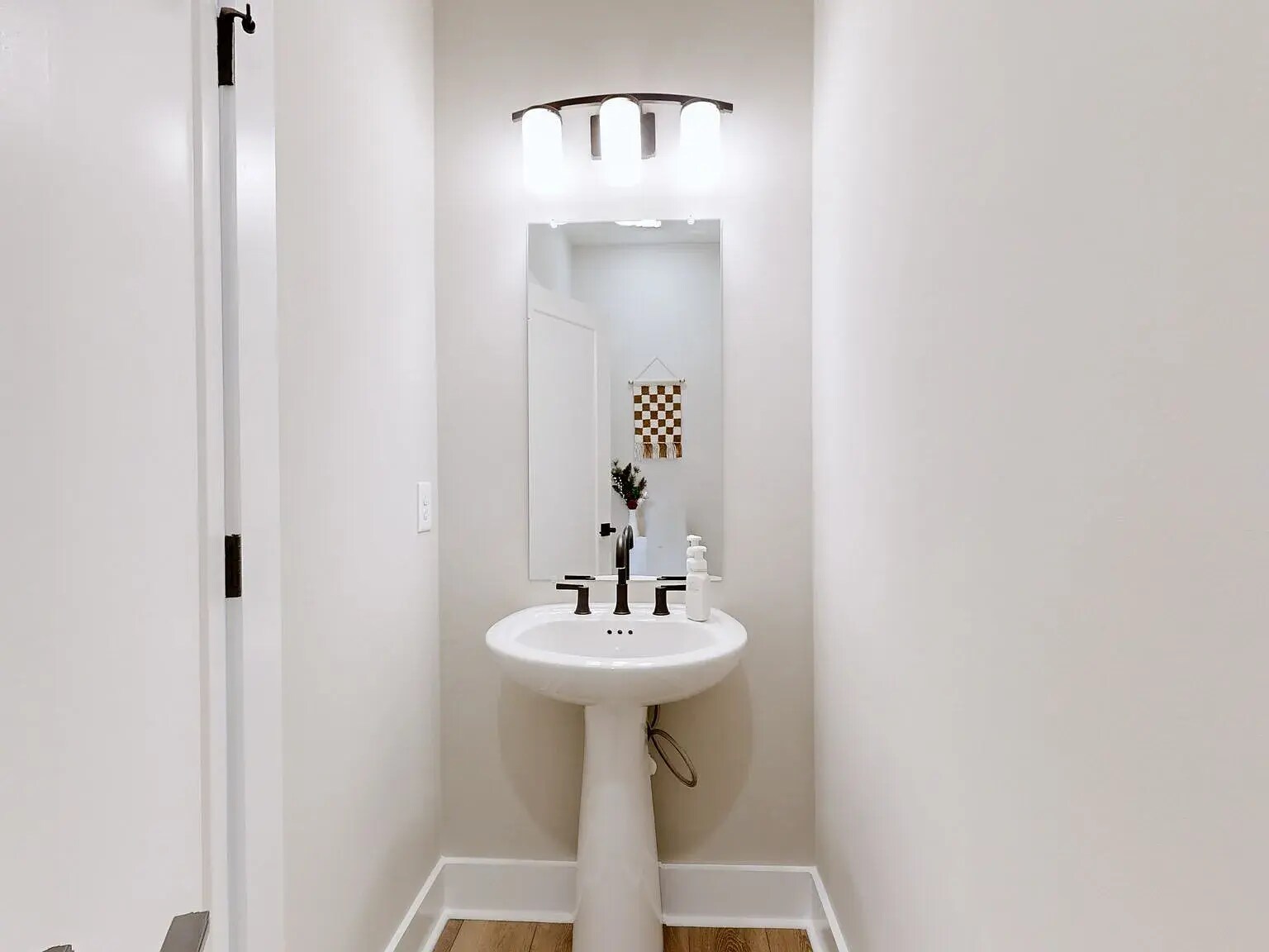 Building Photo - 206 Charlotte Everly Cir