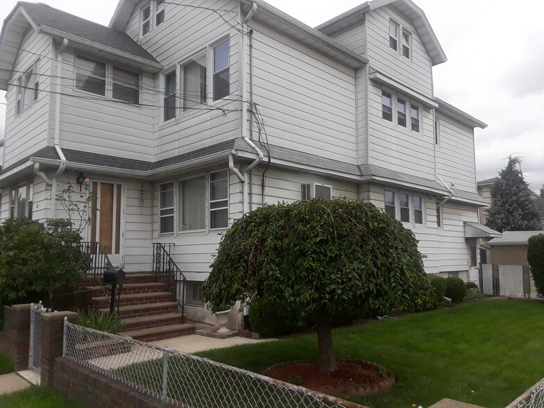 Building Photo - 40 Gall Ave