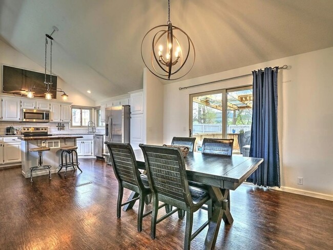 Building Photo - Papillion Home For Rent Near Offutt AFB