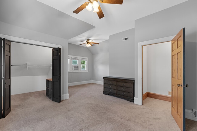 Building Photo - 1511 N 52nd St