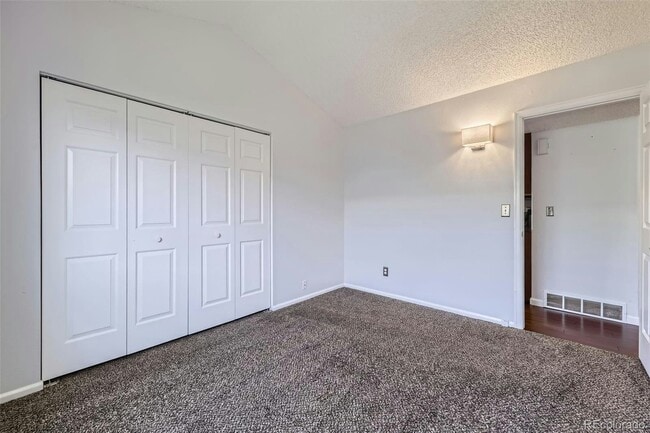 Building Photo - 608 Pheasant View Dr