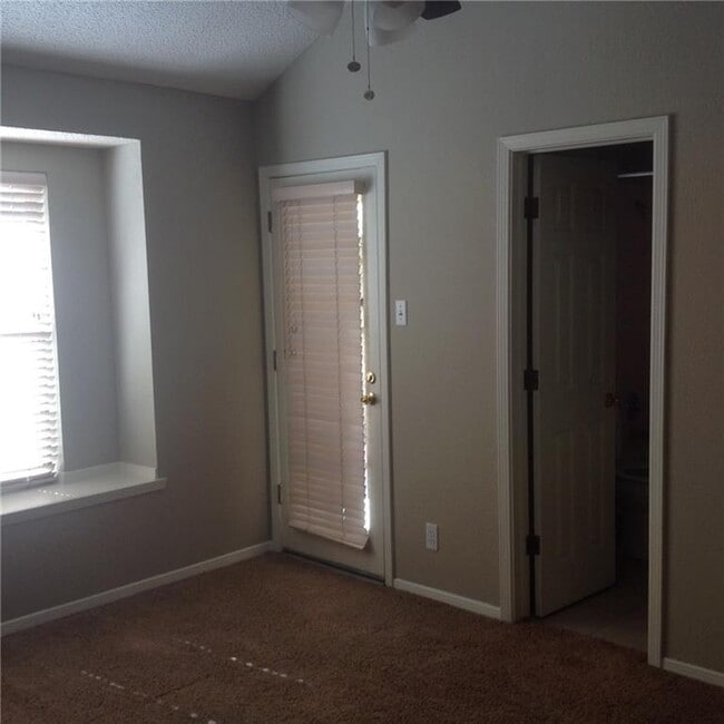 Building Photo - 7532 Le Conte Dr