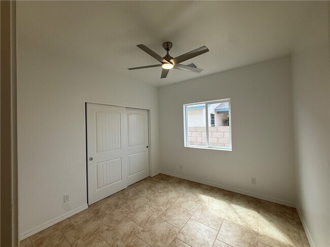 Building Photo - 3591 N Verdugo Rd