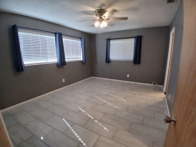 Building Photo - 5682 45th Ave N