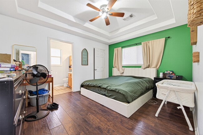 Building Photo - 10391 Royal Magnolia Dr