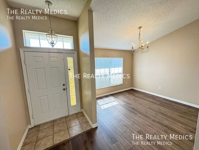 Building Photo - 321 Drum Ln