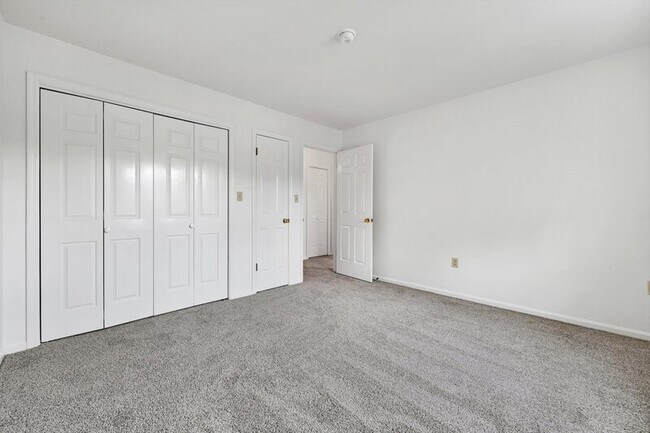 Building Photo - 233 Miller Rd