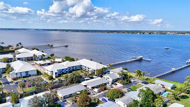 Building Photo - 175 SE St Lucie Blvd