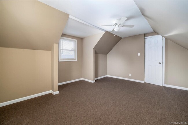 Building Photo - 580 Georgia St