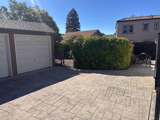 Building Photo - 43 Grand Blvd