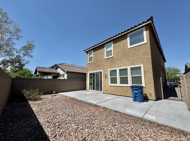 Building Photo - 4258 Tarim St