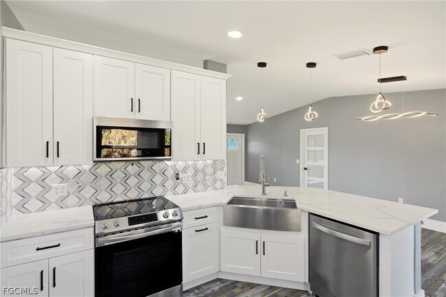 Building Photo - 3404 2nd St SW