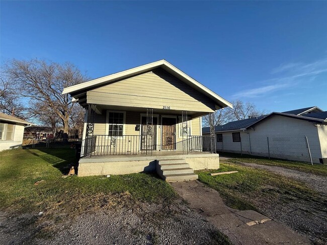 Primary Photo - 2116 Columbus Ave