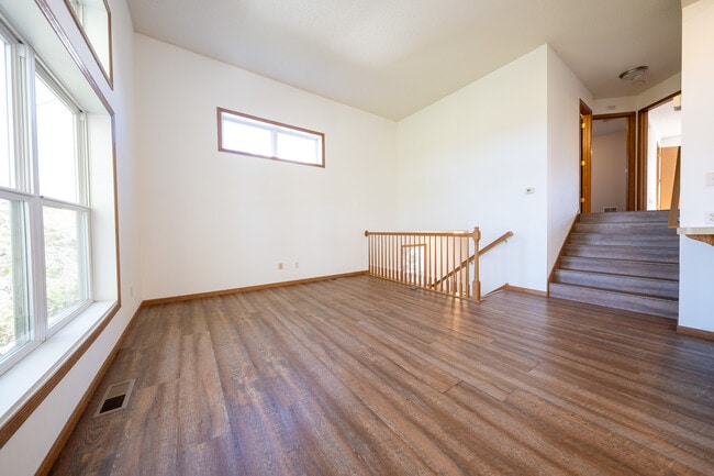 Building Photo - 4892 Bluff Heights Trail SE