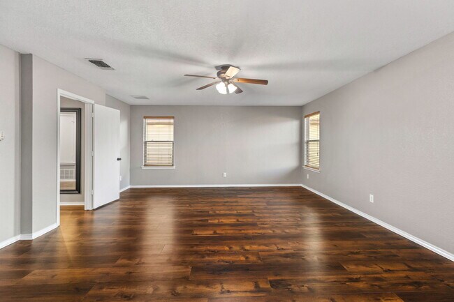 Building Photo - 4342 Safe Hbr