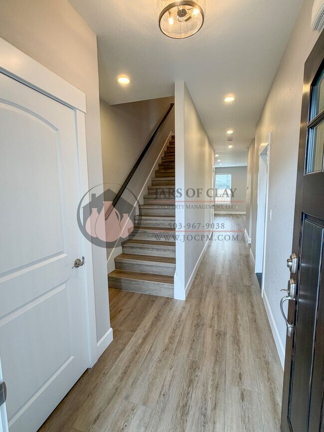 Building Photo - 1333/1335 Oppek St NE #2023-LL765