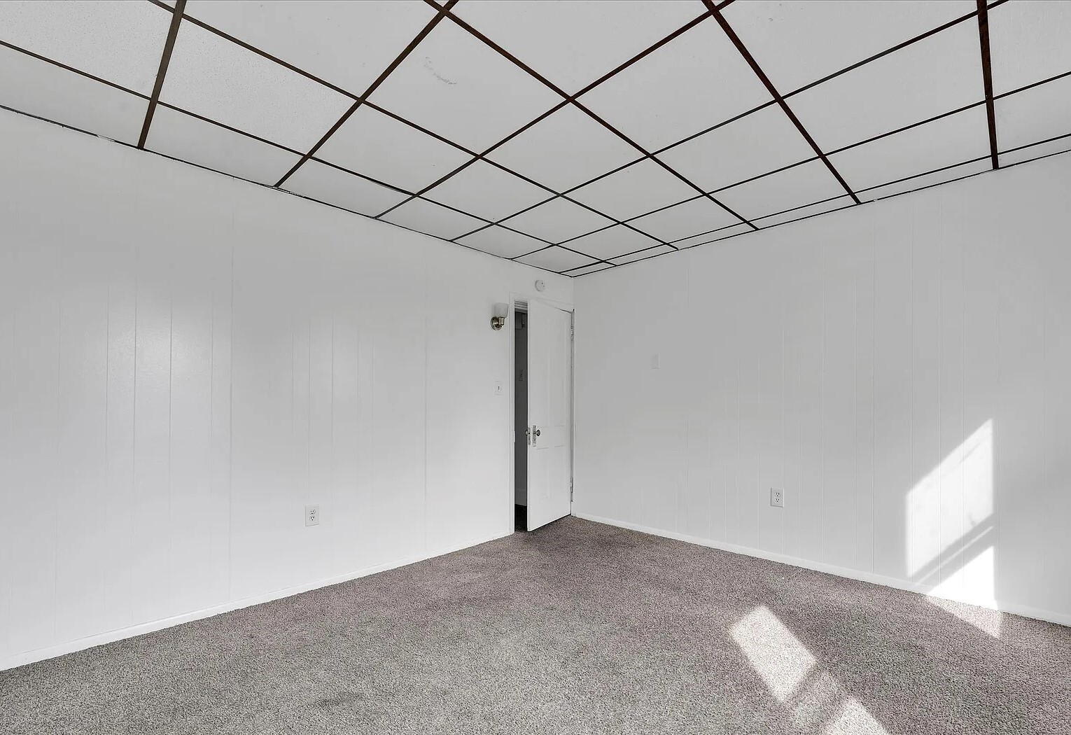 Building Photo - 18 S Lehigh St