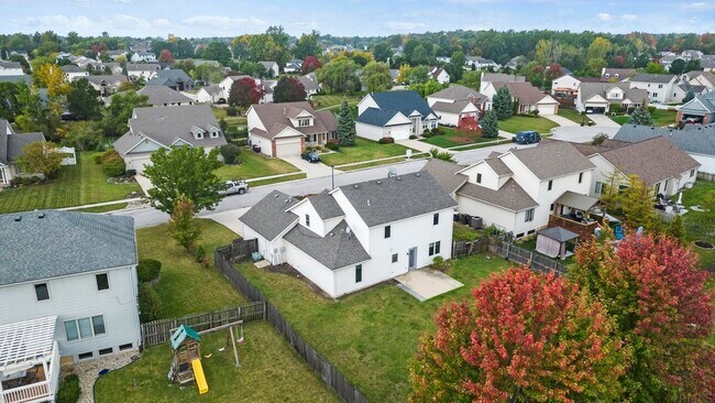 Building Photo - 811 Ivy Creek Cove