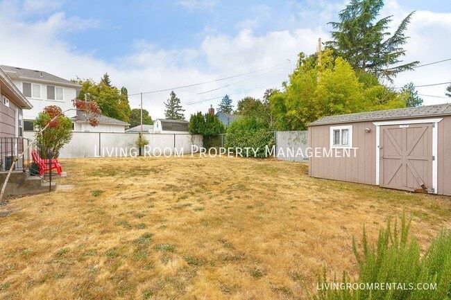 Building Photo - 4819 NE 86th-