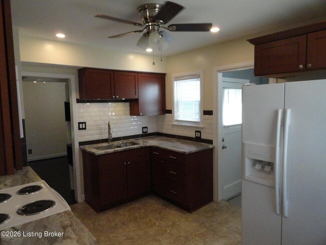 Building Photo - 502 Harris Pl