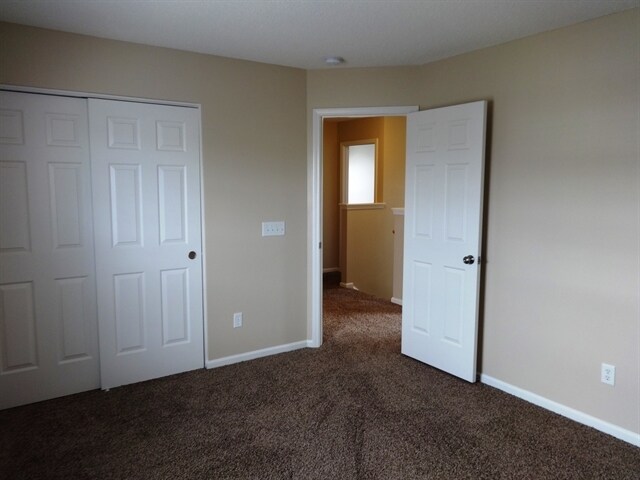 Building Photo - 418 Dovetail Cir