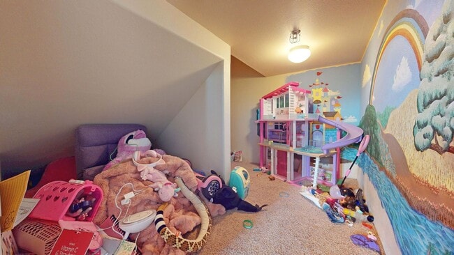 Building Photo - 3 Bedroom Cedar Crossing Townhome