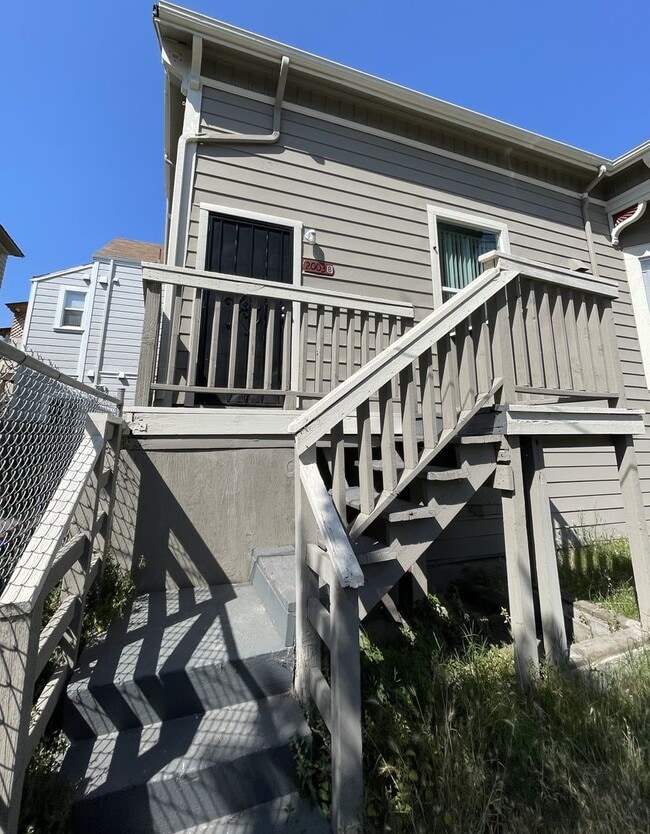 Building Photo - 00812