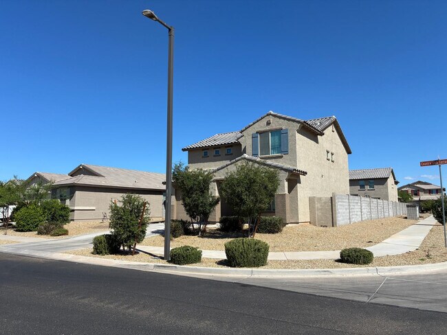 Building Photo - 17540 W Country Club Terrace