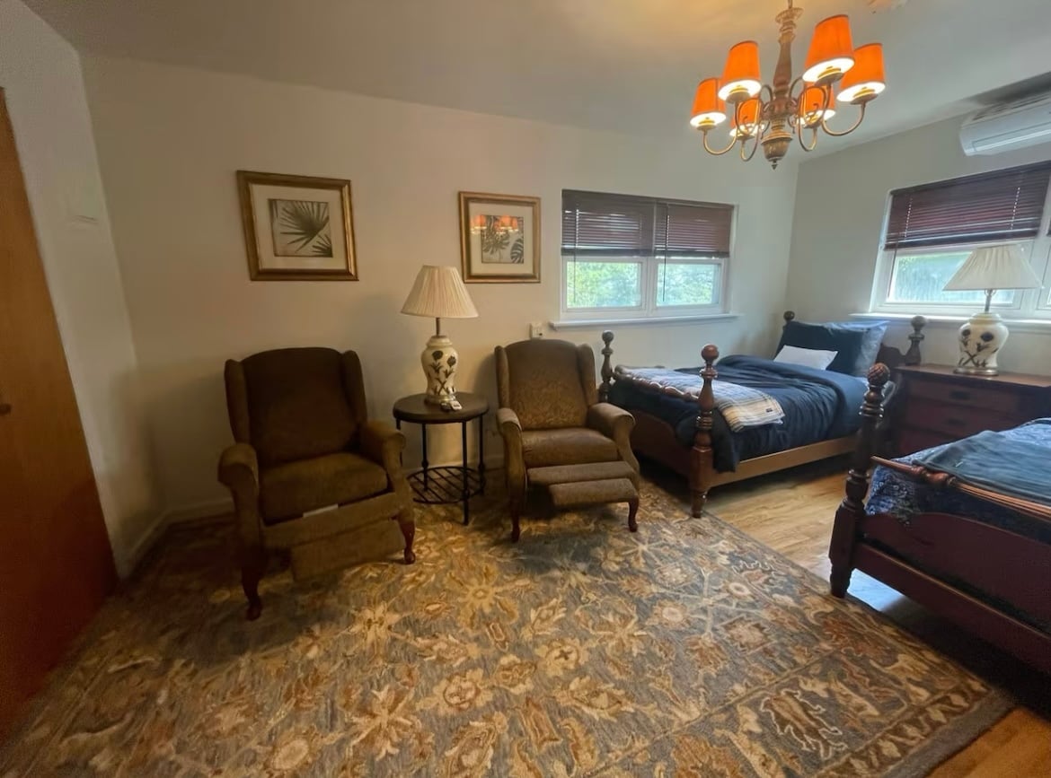 Bedroom #1 - 8020 Grand Central Pky