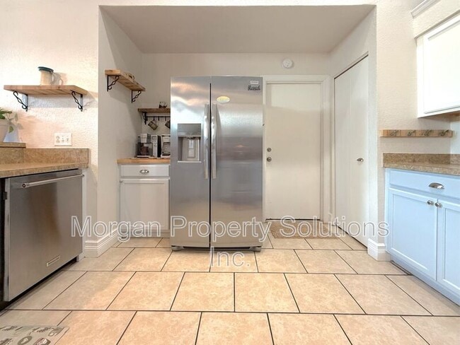 Building Photo - 5328 Denver Dr