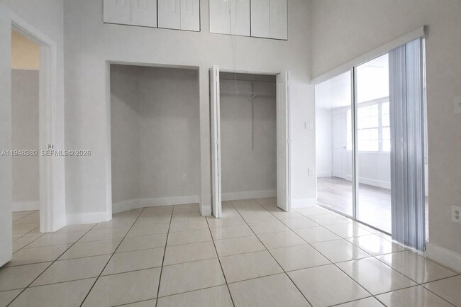 Building Photo - 14316 SW 148th Pl