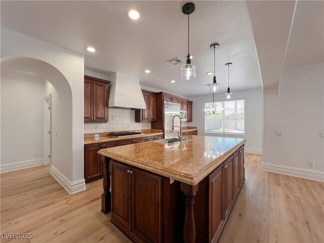 Building Photo - 599 Center Green Dr