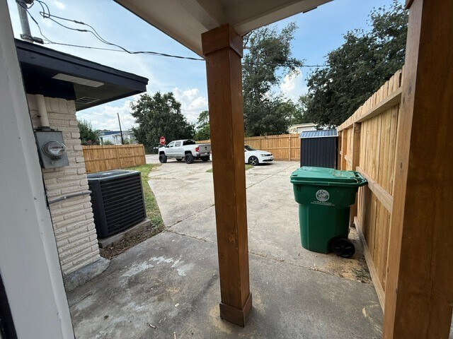 Building Photo - 5310 Randon Rd
