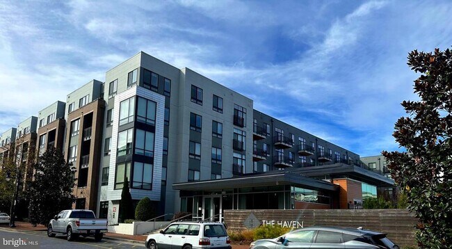 Building Photo - 145 Riverhaven Dr