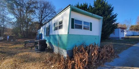 Primary Photo - 8364 Cedar St