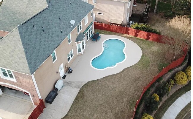 Building Photo - 5000 Victory Ridge Ln